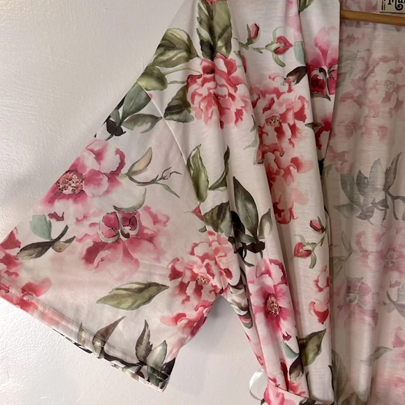 Show Me Your MuMu Brie Garden of Blooms Floral Robe w/ Tie Sz: O/S - Picture 5 of 7